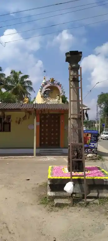 Arulmigu Karivaradharaja Perumal Temple, Madukkarai Market, Madukarai Market - 641105 அருள்மிகு கரிவரதராஜப்பெருமாள் திருக்கோயில், மதுக்கரை மார்க்கெட், Madukarai Market - 641105, Coimbatore - Ancient Temple Architecture and History Image 4