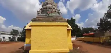 Arulmigu Karivaradharaja Perumal Temple, Sukkampalayam - 641662 அருள்மிகு கரிவரதராஜப்பெருமாள் திருக்கோயில், Sukkampalayam - 641662, Tiruppur - Ancient Temple Architecture and History Image 2