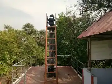 Arulmigu Karivaradharaja Perumal Thirukoil, Senkalarai - 638452 அருள்மிகு கரிவரதராசப்பெருமாள் திருக்கோயில், Senkalarai - 638452, Erode - Ancient Temple Architecture and History Image 3