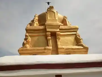 Arulmigu Karivaradharaja Perumal Thirukoil, Senkalarai - 638452 அருள்மிகு கரிவரதராசப்பெருமாள் திருக்கோயில், Senkalarai - 638452, Erode - Ancient Temple Architecture and History Image 7