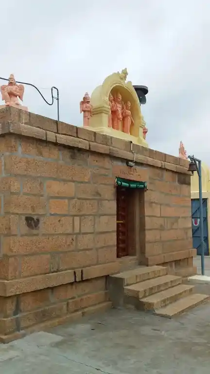 Arulmigu Karivaradharajaperumal Temple, Kattampattipudur - 642202 Arulmigu Karivaradharajaperumal Temple, Kattampattipudur - 642202, Coimbatore - Ancient Temple Architecture and History Image 2