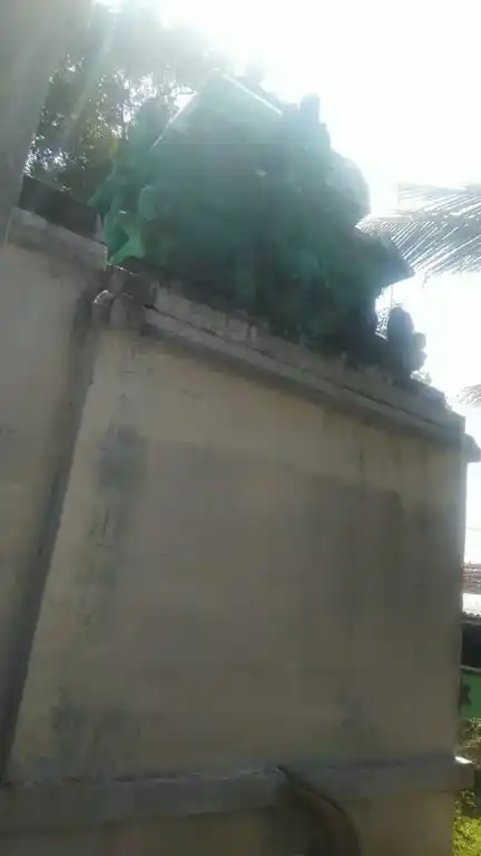 Arulmigu Karivaradharajaperumal Temple, Kumarapalayam - 642109 அருள்மிகு கரிவரதராஜப் பெருமாள் திருக்கோயில், Kumarapalayam - 642109, Coimbatore - Ancient Temple Architecture and History Image 4