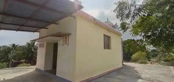 Arulmigu Karivaratharaja Perumal Temple, Mulangilvalasu - 642203 அருள்மிகு கரிவரதராசப்பெருமாள் திருக்கோயில், Mulangilvalasu - 642203, Tiruppur - Ancient Temple Architecture and History Image 3