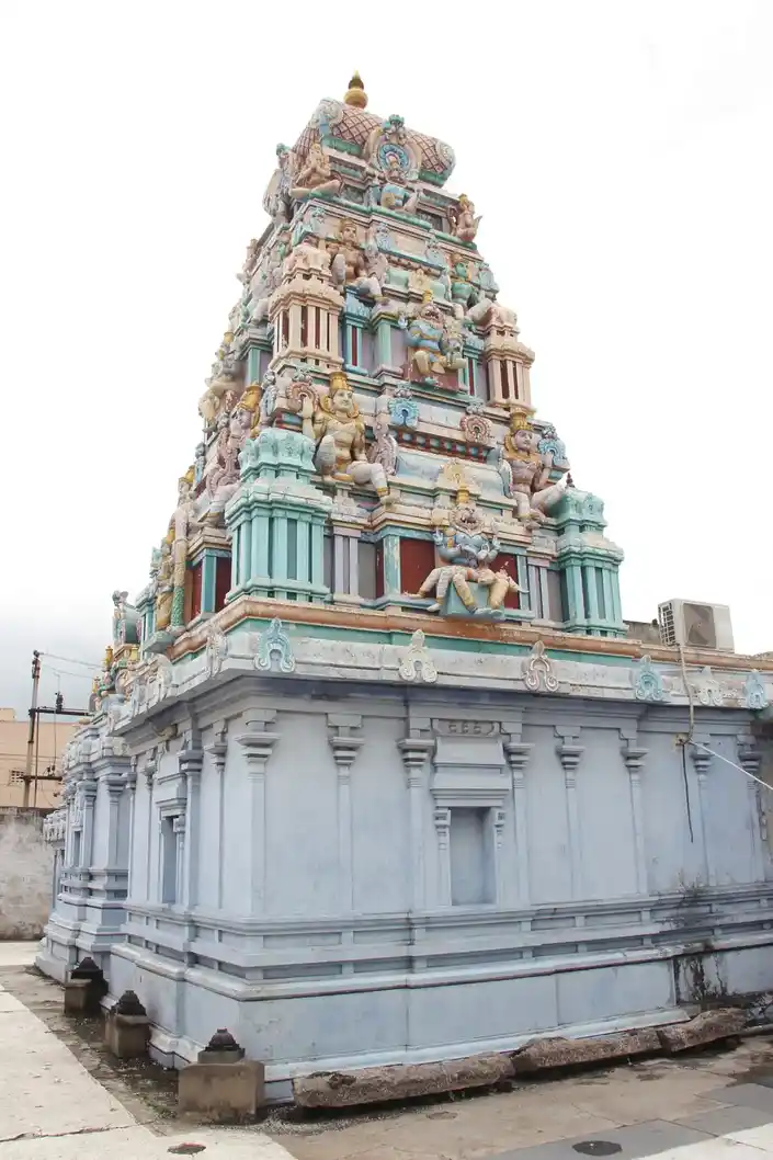 Arulmigu Karivaratharaja Peyrumal Temple, Madhavaram, Chennai - 600060 அருள்மிகு கரிவரதராஜப்பெருமாள் திருக்கோயில், மாதவரம், சென்னை - 600060, Chennai - Ancient Temple Architecture and History Image 6