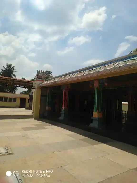 Arulmigu Karivaratharajaperumal Temple, Arasur - 641407 அருள்மிகு மாரியம்மன் வகையறா திருக்கோயில், Arasur - 641407, Coimbatore - Ancient Temple Architecture and History Image 6