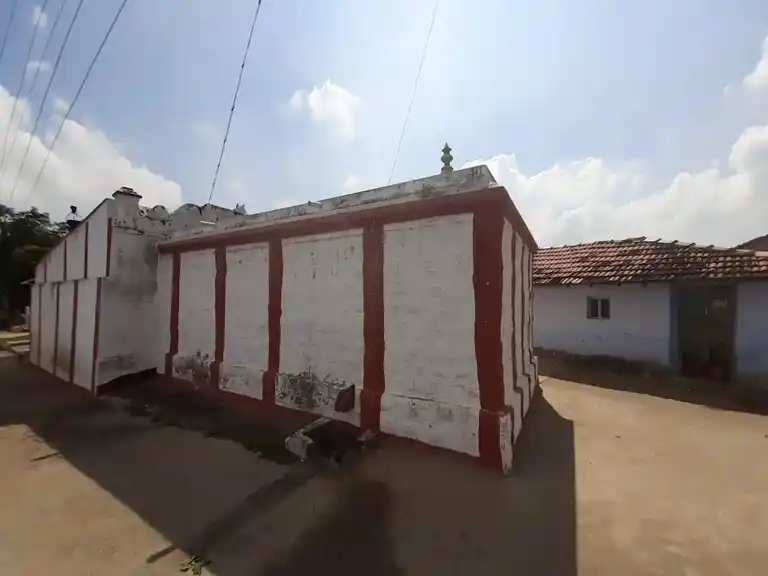 Arulmigu Karivaratharajaperumal Temple, Kadampadi - 641401 அருள்மிகு கரிவரதராஜப்பெருமாள் திருக்கோயில், Kadampadi - 641401, Coimbatore - Ancient Temple Architecture and History Image 5