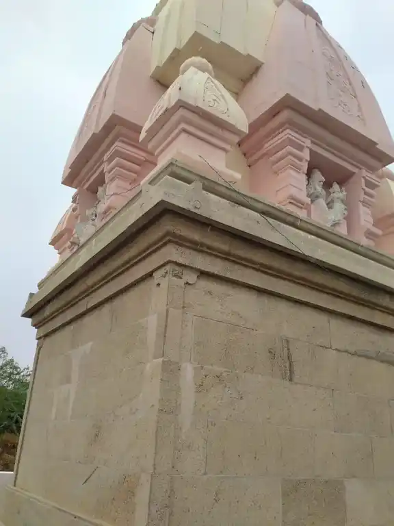 Arulmigu Karivaratharajaperumal Temple, Kariyampatti - 624616 Temple