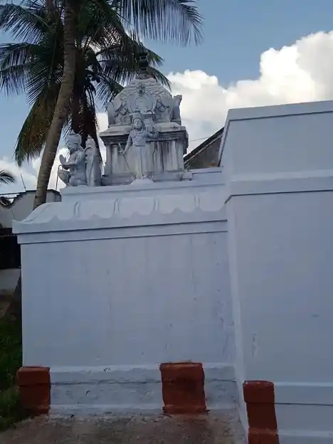 Arulmigu Karivaratharajaperumal Temple, Kunnathur - 641653 அருள்மிகு கரிவரதராஜப் பெருமாள் திருக்கோயில், Kunnathur - 641653, Coimbatore - Ancient Temple Architecture and History Image 4