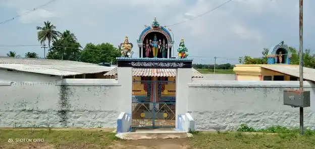 Arulmigu Karivaratharajaperumal Temple, Mathukkampalayam, Dharapuram - 638673 அருள்மிகு கரிவரதராஜபெருமாள் திருக்கோயில், Mathukkampalayam, Dharapuram - 638673, Tiruppur - Ancient Temple Architecture and History Image 3