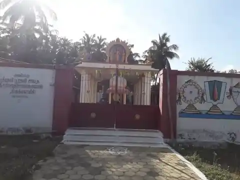 Arulmigu Karivaratharajaperumal Temple, Pongalur - 641667 அருள்மிகு கரிவரதராஜப்பெருமாள் திருக்கோயில், Pongalur - 641667, Tiruppur - Ancient Temple Architecture and History Image 2