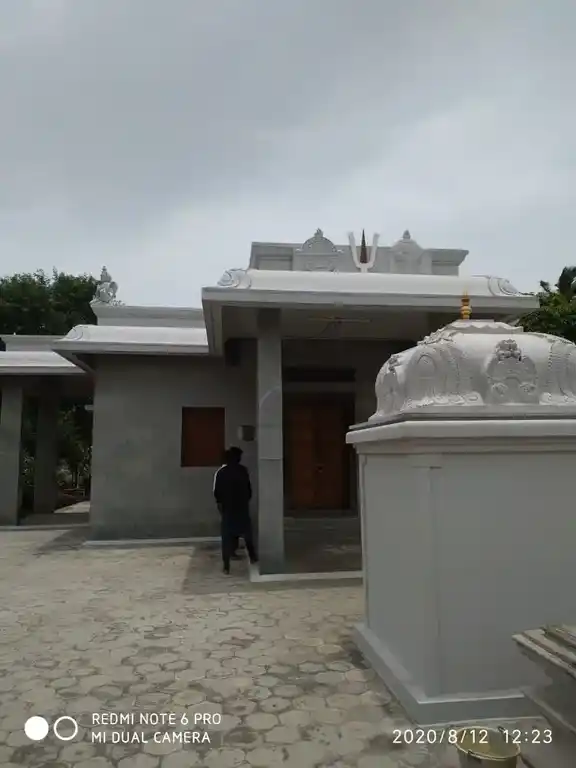 Arulmigu Karivaratharajaperumal Temple, Selakkarichal - 641402 Arulmigu Karivaratharajaperumal Temple, Selakkarichal - 641402, Coimbatore - Ancient Temple Architecture and History Image 2