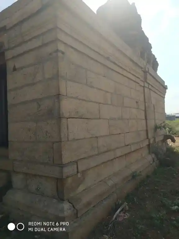 Arulmigu Karivaratharajaperumal Temple, Sulur, Coimbatore, Kalangel - 641402