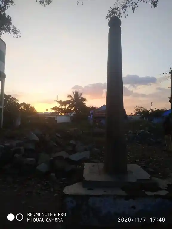 Arulmigu Karivaratharajaperumal Temple, Thekaani - 641402 அருள்மிகுகரிவரதராஜப்பெருமாள் திருக்கோயில், Thekaani - 641402, Coimbatore - Ancient Temple Architecture and History Image 2