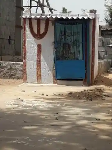 Arulmigu Karivaratharaperumal Temple, Madappoor, Madapoor - 641664 அருள்மிகு கரிவரதராஜப்பெருமாள் திருக்கோயில், Madapoor - 641664, Tiruppur - Ancient Temple Architecture and History Image 2