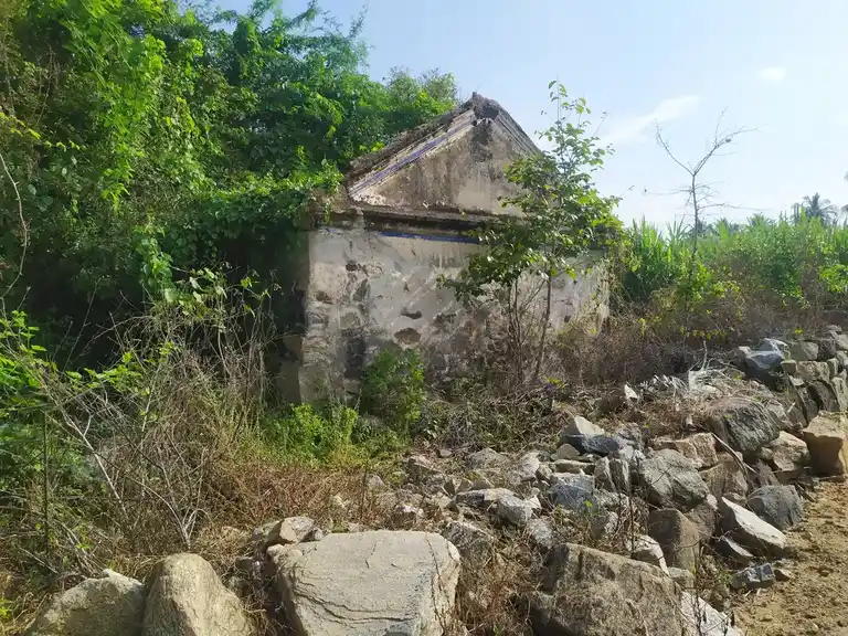 Arulmigu Kariya Kaliamman Temple, Pirithi - 637209 அருள்மிகு கரியகாளியம்மன் திருக்கோயில், Pirithi - 637209, Namakkal - Ancient Temple Architecture and History Image 2