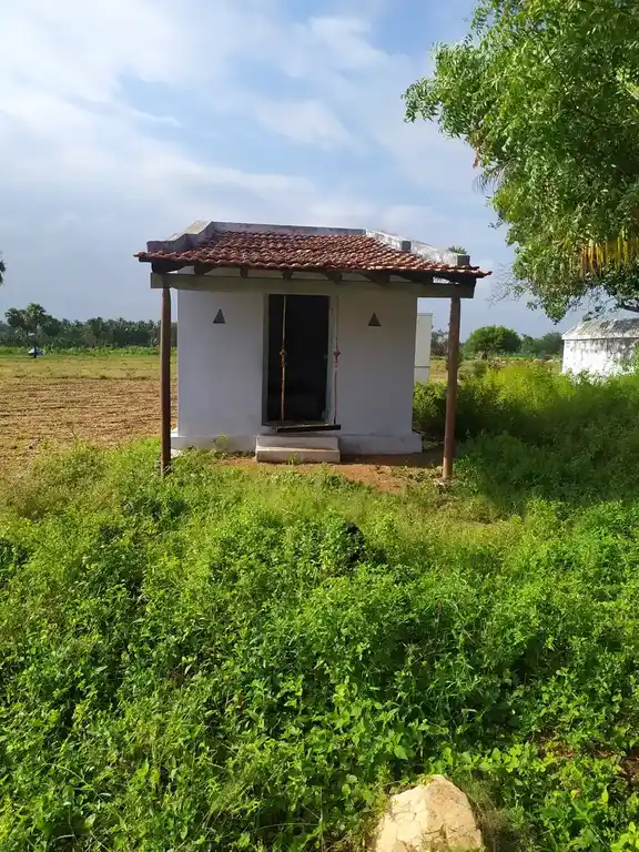 Arulmigu Kariya Kaliamman Temple, Pirithi - 637209 அருள்மிகு கரியகாளியம்மன் திருக்கோயில், Pirithi - 637209, Namakkal - Ancient Temple Architecture and History Image 4