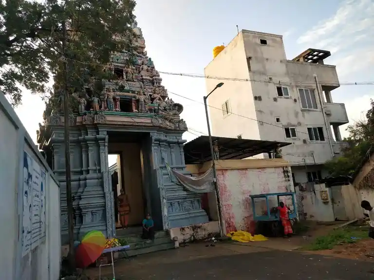 Arulmigu Kariya Manikka Perumal Temple, Puzhal, Chennai - 600066 அருள்மிகு கரிய மாணிக்க பெருமாள் கோயில், புழல், சென்னை - 600066, Chennai - Ancient Temple Architecture and History Image 4