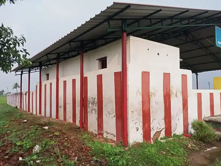 Arulmigu Kariya Mannika Perumal Temple, Keevenkatapuram - 631001 அருள்மிகு கரியமாணிக்கப் பெருமாள் திருக்கோயில், கீழ்வெங்டாபுரம் - 631001, Ranipet - Ancient Temple Architecture and History Image 3