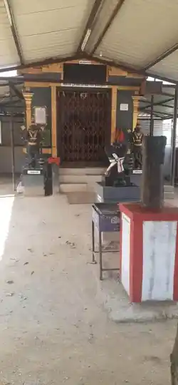 Arulmigu Kariya Perumal Temple, மாக்கினாம்பட்டி, Makkinampatti - 642003 கரியபெருமாள் திருக்கோயில், மாக்கினாம்பட்டி, மாக்கினாம்பட்டி - 642003, Coimbatore - Ancient Temple Architecture and History Image 2
