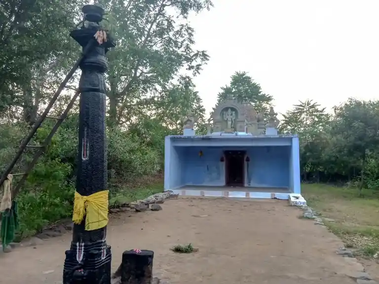 Arulmigu Kariya Perumal Temple, Minnampalli - 637019 அருள்மிகு கரியபெருமாள் திருக்கோயில், Minnampalli - 637019, Namakkal - Ancient Temple Architecture and History Image 2