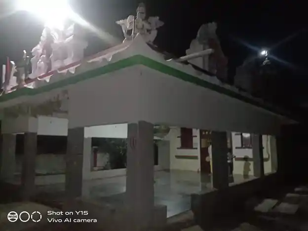Arulmigu Kariya Perumal Temple, Panaimarathu Patti, Kallavi - 635304 அருள்மிகு கரிய பெருமாள் திருக்கோயில், Panaimarathu Patti, Kallavi - 635304, Krishnagiri - Ancient Temple Architecture and History Image 2