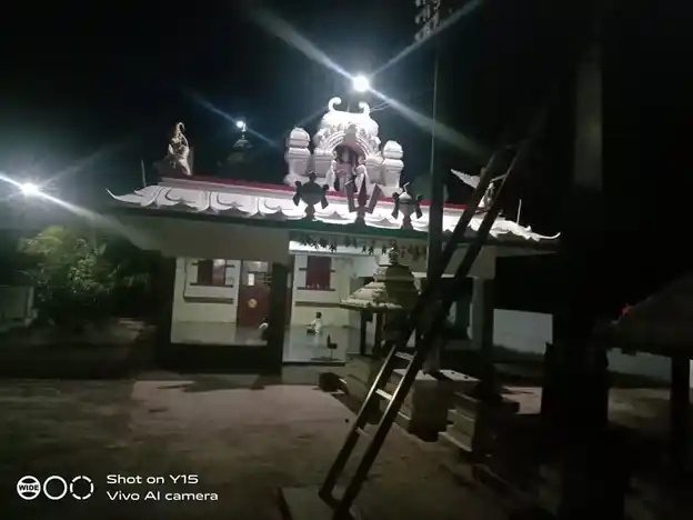 Arulmigu Kariya Perumal Temple, Panaimarathu Patti, Kallavi - 635304 அருள்மிகு கரிய பெருமாள் திருக்கோயில், Panaimarathu Patti, Kallavi - 635304, Krishnagiri - Ancient Temple Architecture and History Image 4