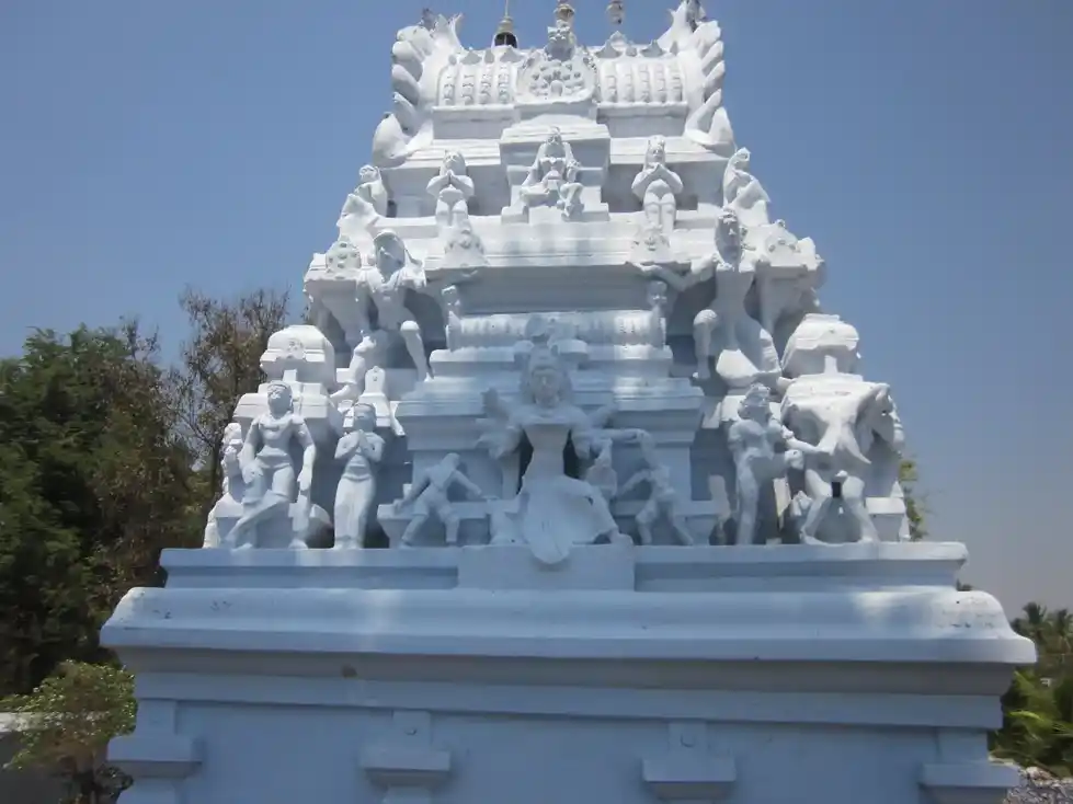 Arulmigu Kariyakali Amman Temple, Kuppandampalayam, Anthiyur - 638502 அருள்மிகு கரியகாளியம்மன் திருக்கோயில், Kuppandampalayam, Anthiyur - 638502, Erode - Ancient Temple Architecture and History Image 6