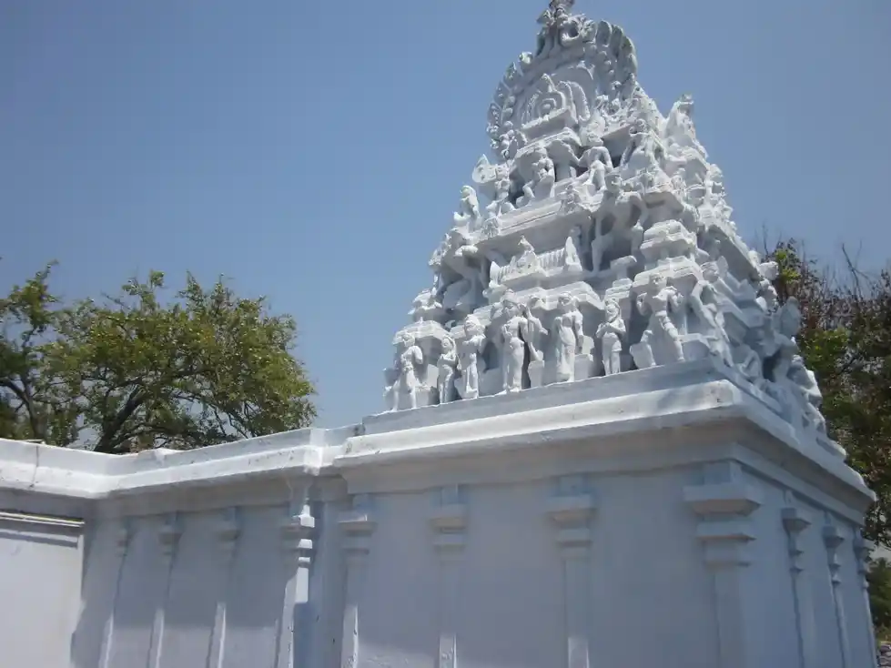 Arulmigu Kariyakali Amman Temple, Kuppandampalayam, Anthiyur - 638502 அருள்மிகு கரியகாளியம்மன் திருக்கோயில், Kuppandampalayam, Anthiyur - 638502, Erode - Ancient Temple Architecture and History Image 7