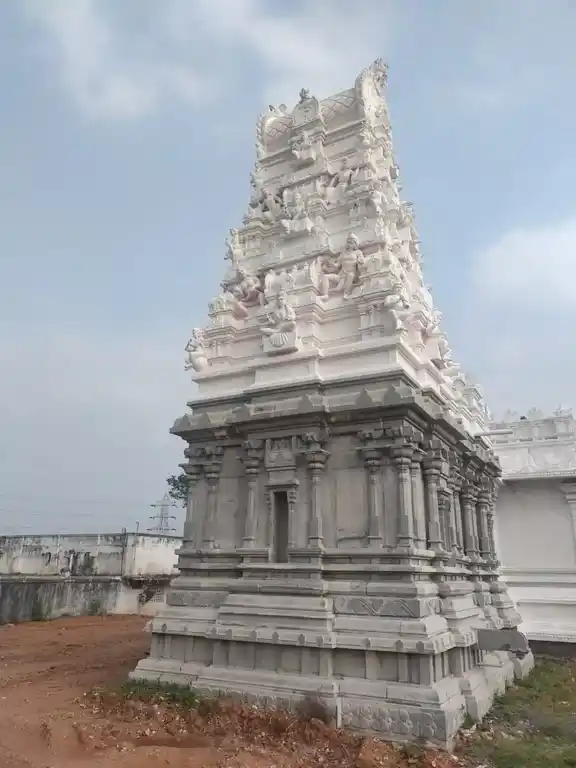 Arulmigu Kariyakaliamman Temple, M.Pappampatty, Moppiripalayam - 641659 அருள்மிகுகரியகாளியம்மன் திருக்கோயில், M.Pappampatty, Moppiripalayam - 641659, Coimbatore - Ancient Temple Architecture and History Image 2