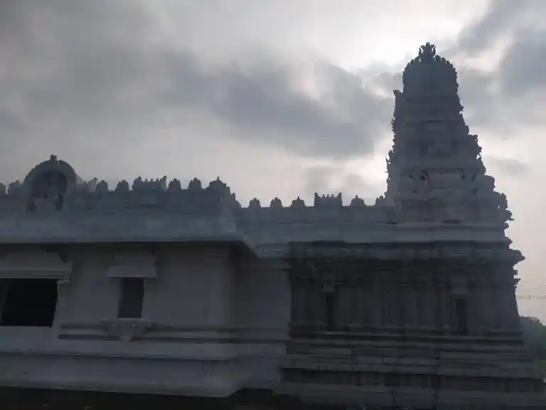 Arulmigu Kariyakaliamman Temple, M.Pappampatty, Moppiripalayam - 641659 அருள்மிகுகரியகாளியம்மன் திருக்கோயில், M.Pappampatty, Moppiripalayam - 641659, Coimbatore - Ancient Temple Architecture and History Image 8