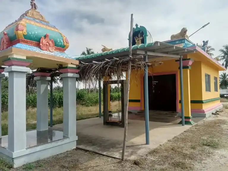 Arulmigu Kariyakaliamman Temple, Thuthipalayam, Kuthanatham - 637503 அருள்மிகு கரியகாளியம்மன் திருக்கோயில், Thuthipalayam, Kuthanatham - 637503, Namakkal - Ancient Temple Architecture and History Image 3