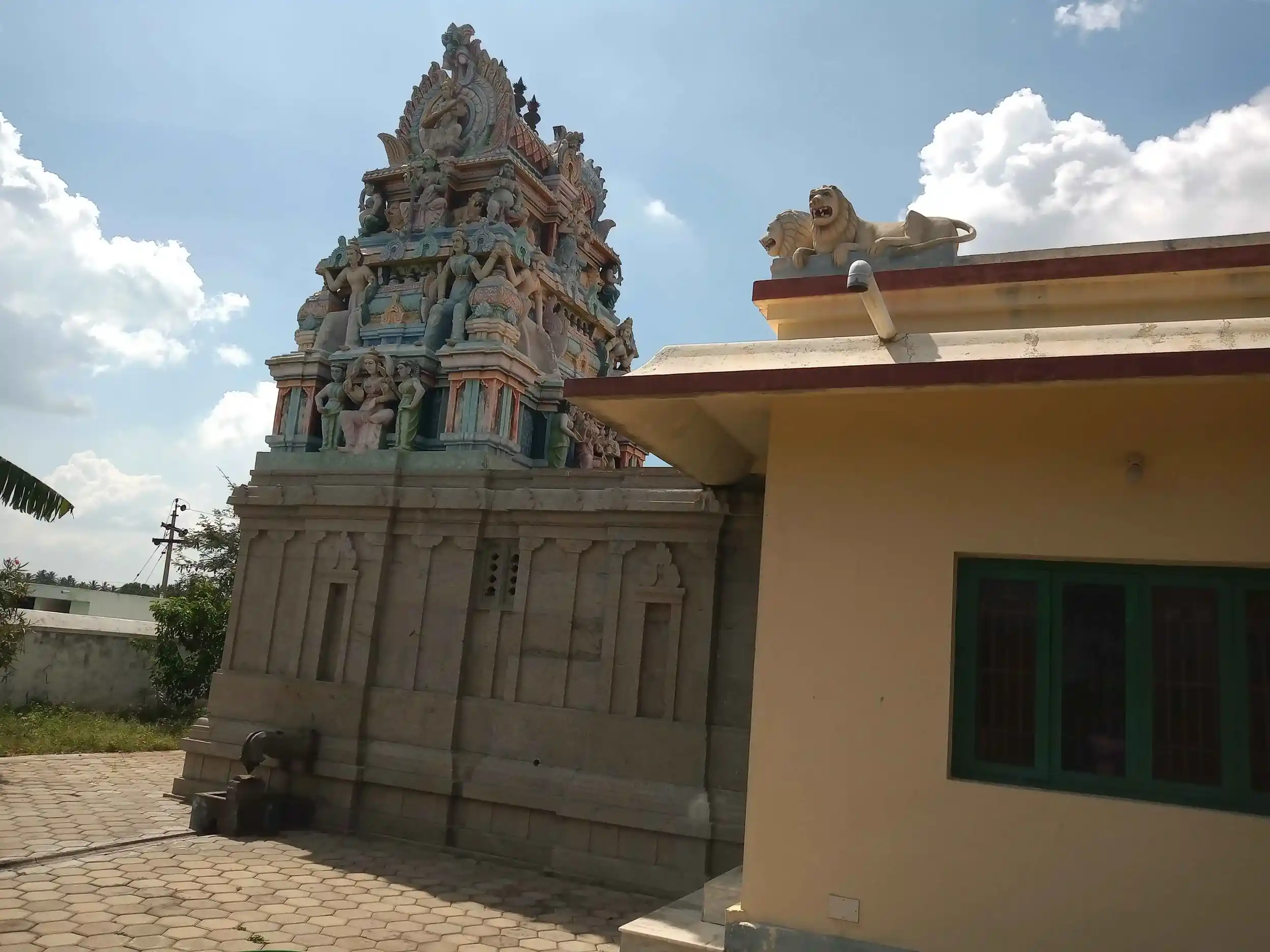 Arulmigu Kariyakaliyamman Temple, Karadivavi - 641658 அருள்மிகு கரியகாளியம்மன் திருக்கோயில், Karadivavi - 641658, Tiruppur - Ancient Temple Architecture and History Image 4