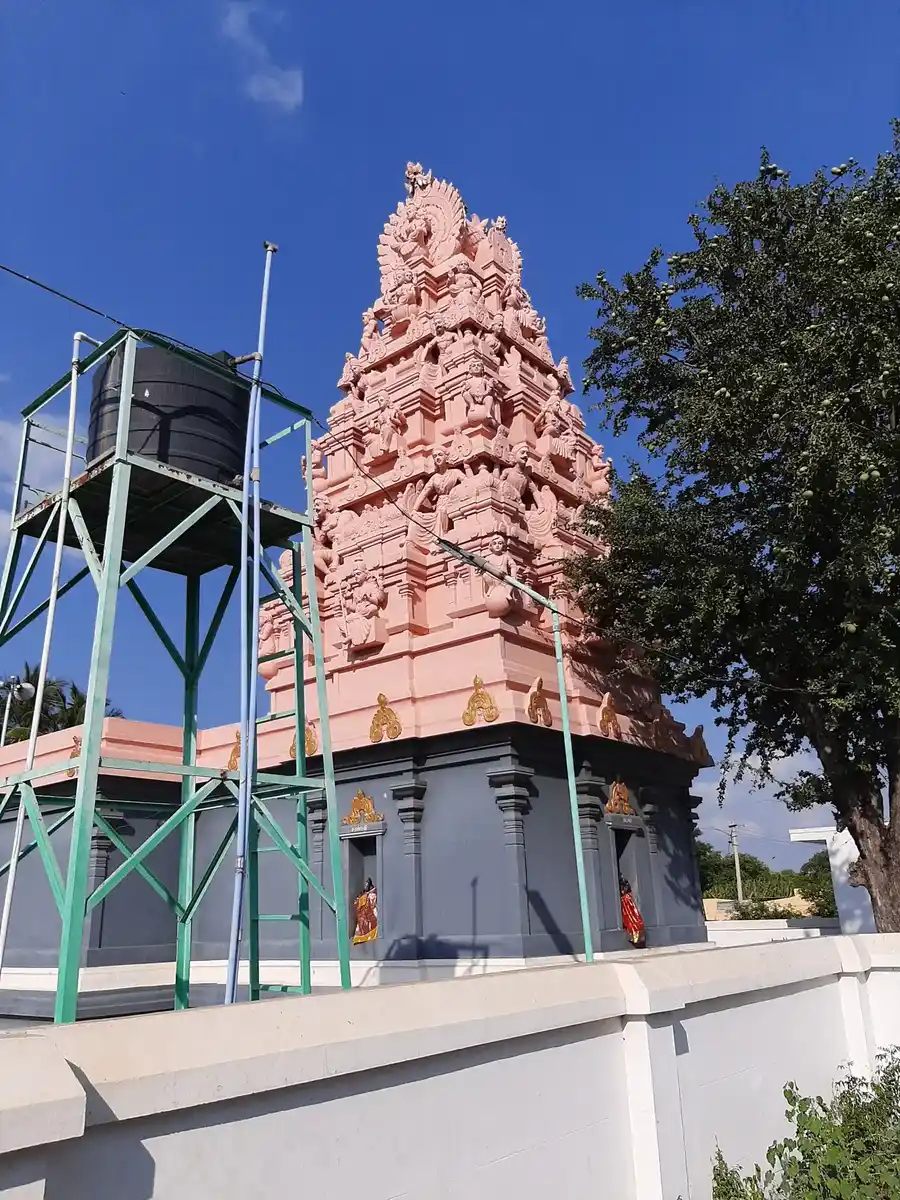 Arulmigu Kariyakaliyamman Temple, Uthupalayam, Arasur - 641407 அருள்மிகு கரியகாளியம்மன் திருக்கோயில், உத்துபாளையம், Arasur - 641407, Coimbatore - Ancient Temple Architecture and History Image 2