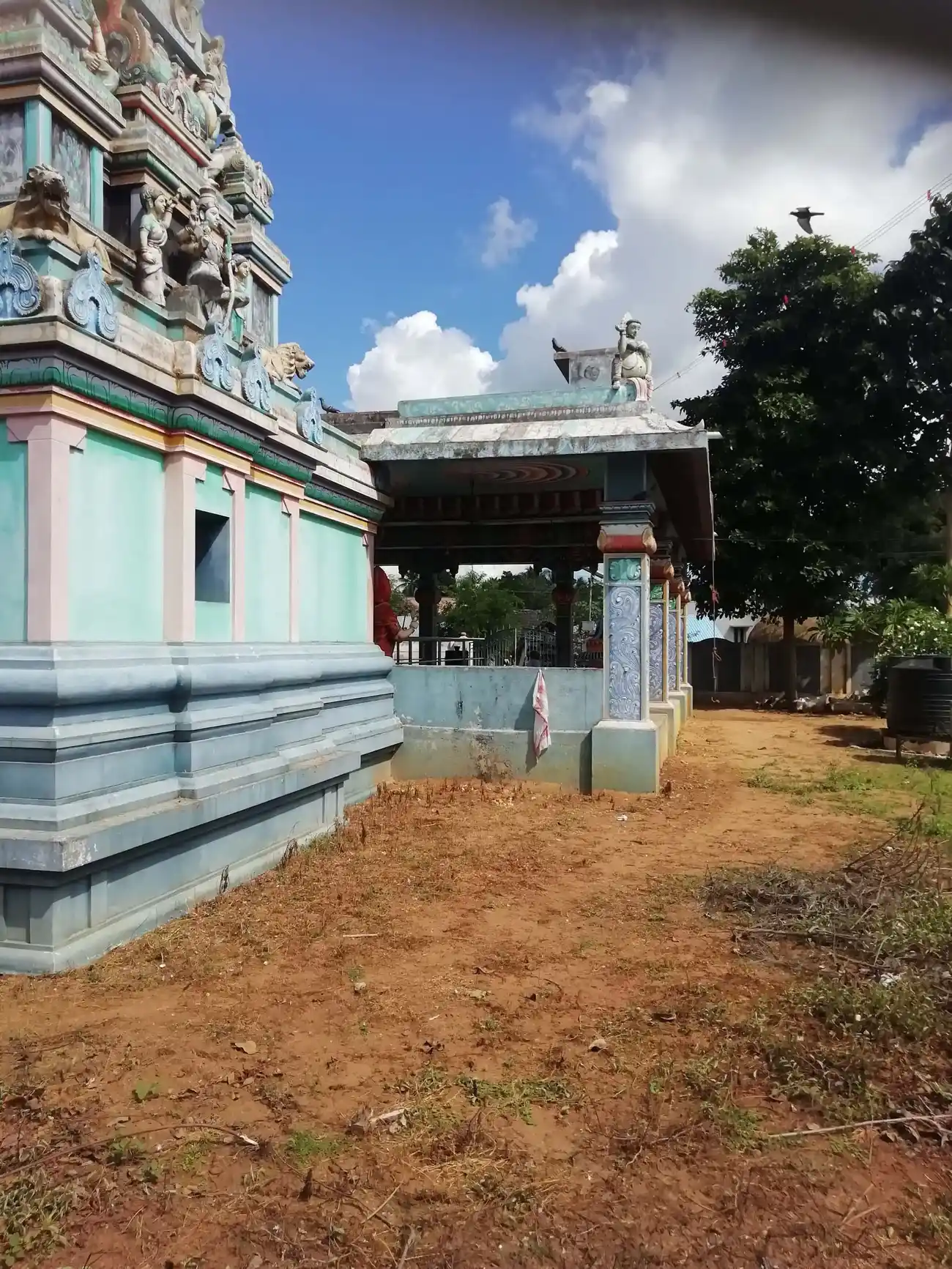 Arulmigu Kariyalagar And Kamachi Amman Temple, Thalikkottai - 614018 அருள்மிகு காரியழகன் மற்றும் காமாட்சியம்மன் திருக்கோயில், Thalikkottai - 614018, Thiruvarur - Ancient Temple Architecture and History Image 3