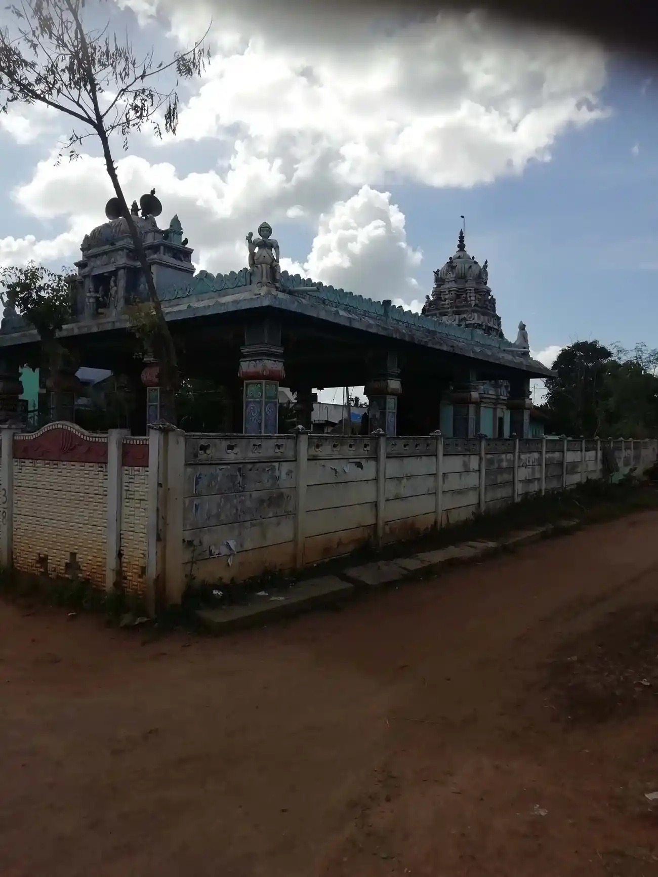Arulmigu Kariyalagar And Kamachi Amman Temple, Thalikkottai - 614018 அருள்மிகு காரியழகன் மற்றும் காமாட்சியம்மன் திருக்கோயில், Thalikkottai - 614018, Thiruvarur - Ancient Temple Architecture and History Image 4