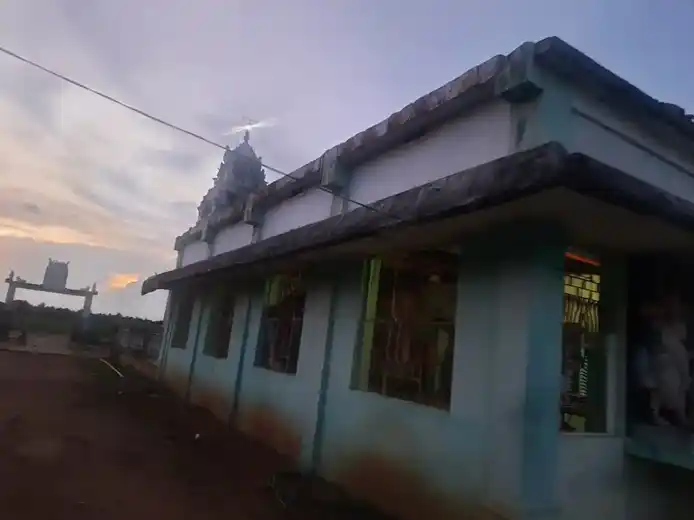 Arulmigu Kariyalagar Iyyanar Poniyamman Pethaperumal Vagayara Temple, Karikkottai - 614013