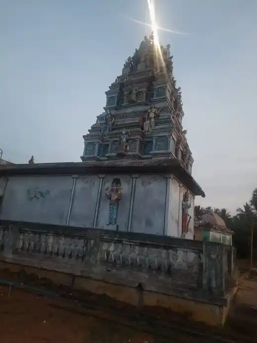 Arulmigu Kariyalagar Iyyanar Poniyamman Pethaperumal Vagayara Temple, Karikkottai - 614013 அருள்மிகு காரியழகர் அய்யனார் பெத்தப்பெருமாள் வகையறா திருக்கோயில், Karikkottai - 614013, Thiruvarur - Ancient Temple Architecture and History Image 4