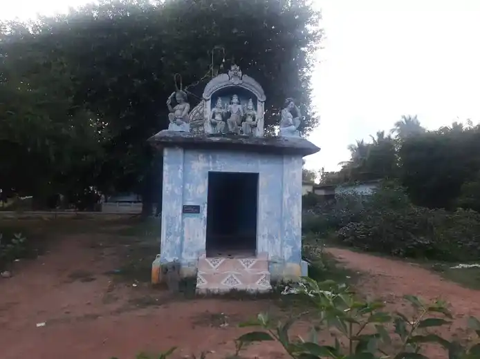 Arulmigu Kariyalagar Iyyanar Poniyamman Pethaperumal Vagayara Temple, Karikkottai - 614013 அருள்மிகு காரியழகர் அய்யனார் பெத்தப்பெருமாள் வகையறா திருக்கோயில், Karikkottai - 614013, Thiruvarur - Ancient Temple Architecture and History Image 8