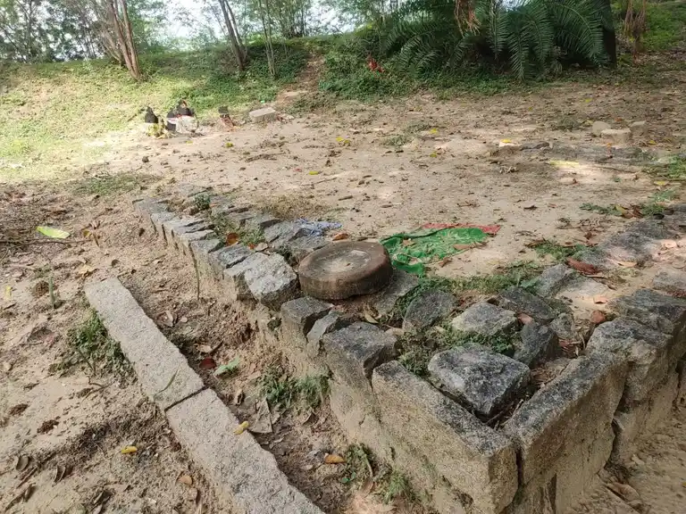 Arulmigu Kariyamaanikkaswamy Temple, Idaiyar - 614629 அருள்மிகு கரியமாணிக்கசுவாமி திருக்கோயில், Idaiyar - 614629, Pudukkottai - Ancient Temple Architecture and History Image 3