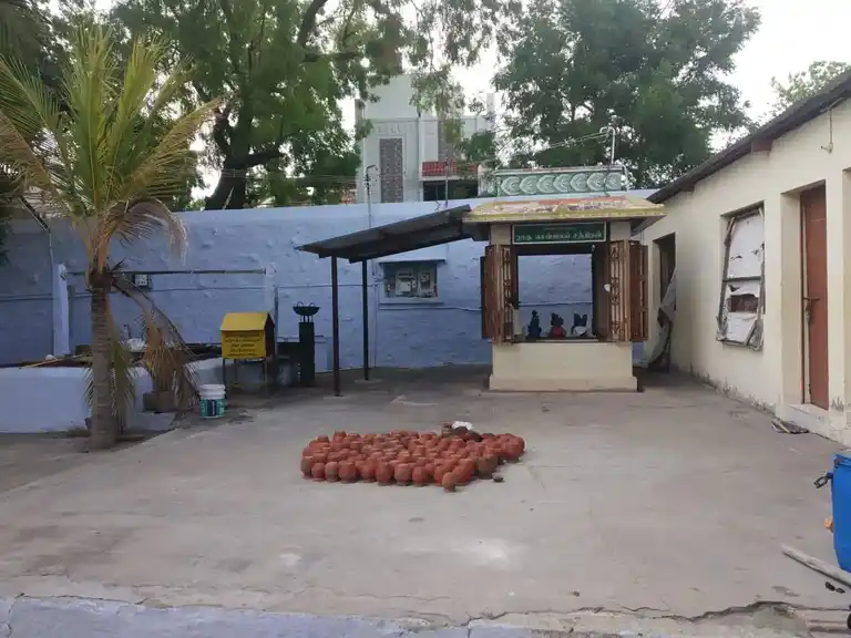 Arulmigu Kariyamalazhagar Temple, Panthalkudi - 626113 அருள்மிகு கரியமால் அழகர் திருக்கோயில், Panthalkudi - 626113, Virudhunagar - Ancient Temple Architecture and History Image 3