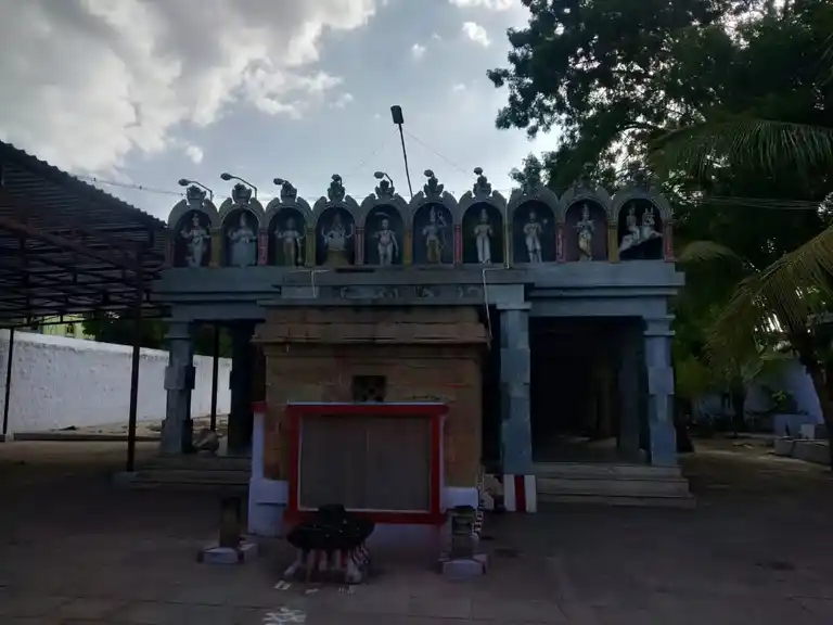 Arulmigu Kariyamalazhagar Temple, Panthalkudi - 626113 அருள்மிகு கரியமால் அழகர் திருக்கோயில், Panthalkudi - 626113, Virudhunagar - Ancient Temple Architecture and History Image 6