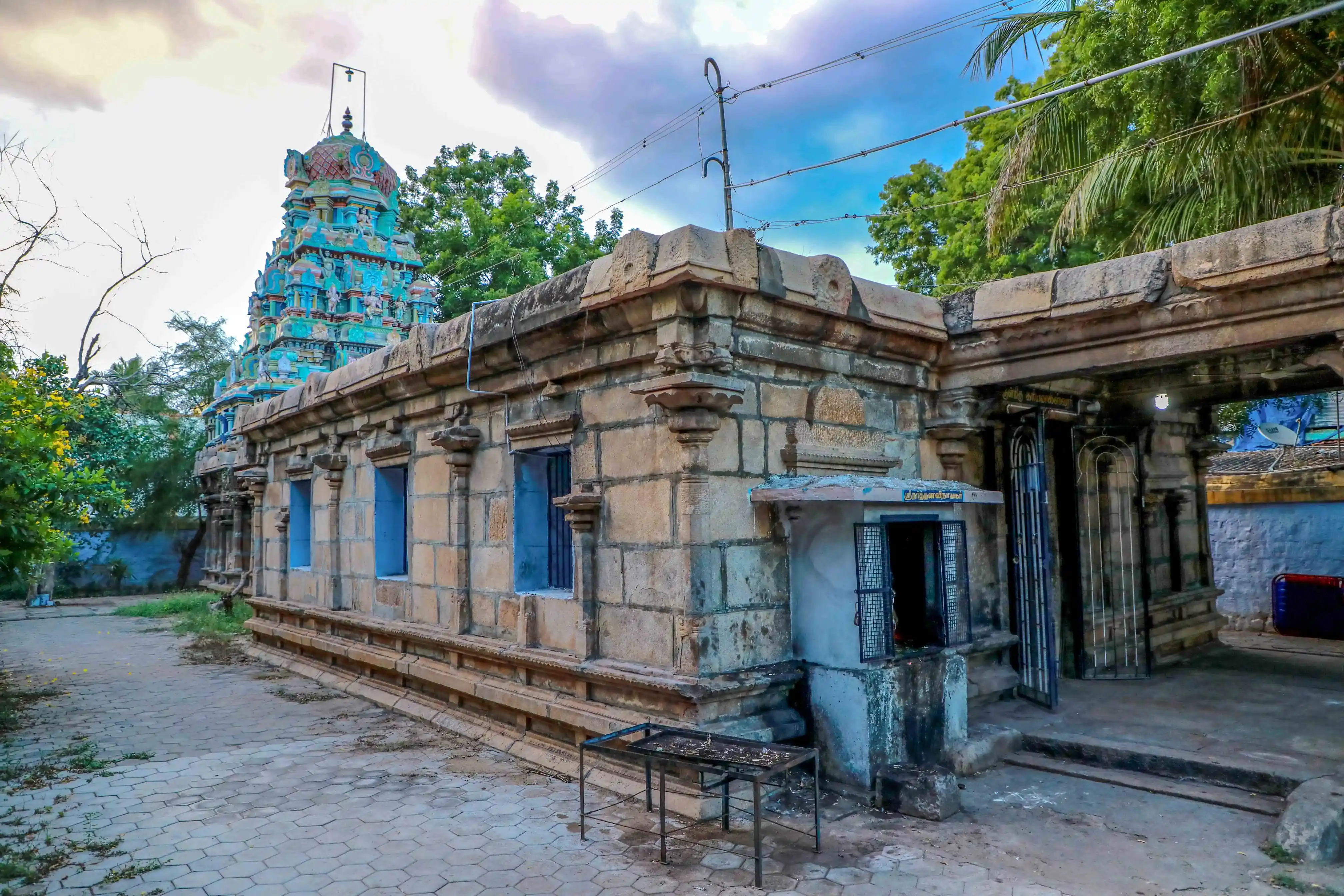 Arulmigu Kariyamalishwarar Temple, Neelagriswarar Thope, Thiruchirappalli - 620005 Arulmigu Kariyamalishwarar Temple, Neelagriswarar Thope, Thiruchirappalli - 620005, Thiruchirappalli - Ancient Temple Architecture and History Image 3