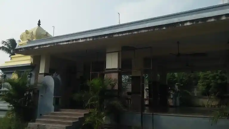 Arulmigu Kariyamanicka Perumal Temple, Inside The Village, Pakkam - 602024 Arulmigu KariyaManicka Perumal Temple, Inside The Village, Pakkam - 602024, Tiruvallur - Ancient Temple Architecture and History Image 4