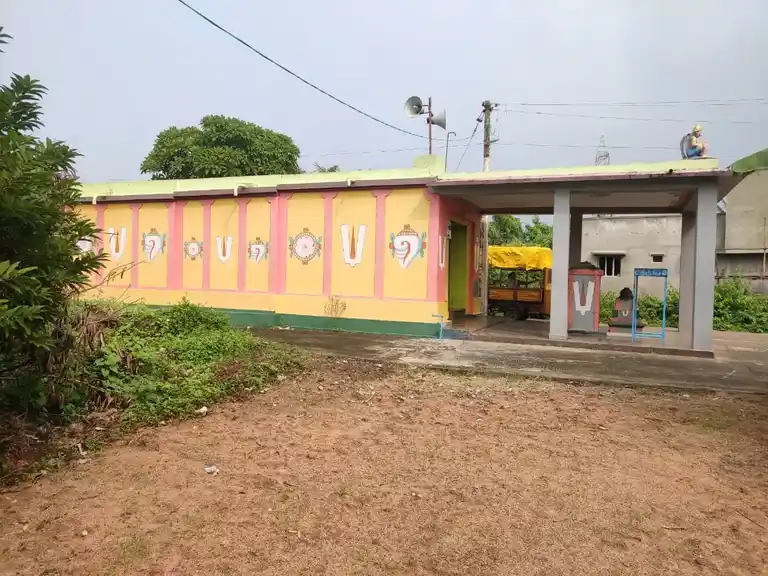 Arulmigu Kariyamanicka Perumal Temple, Out Side The Village, Puliyur - 602001 அருள்மிகு கரியமாணிக்கப்பெருமர்ள திருக்கோயில், Out Side The Village, Puliyur - 602001, Tiruvallur - Ancient Temple Architecture and History Image 3