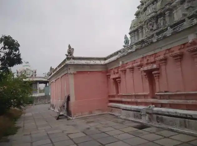 Arulmigu Kariyamanicka Perumal Temple, Ulunthai - 604403 அருள்மிகு கரியமாணிக்கப்பெருமாள் திருக்கோயில், Ulunthai - 604403, Tiruvannamalai - Ancient Temple Architecture and History Image 4