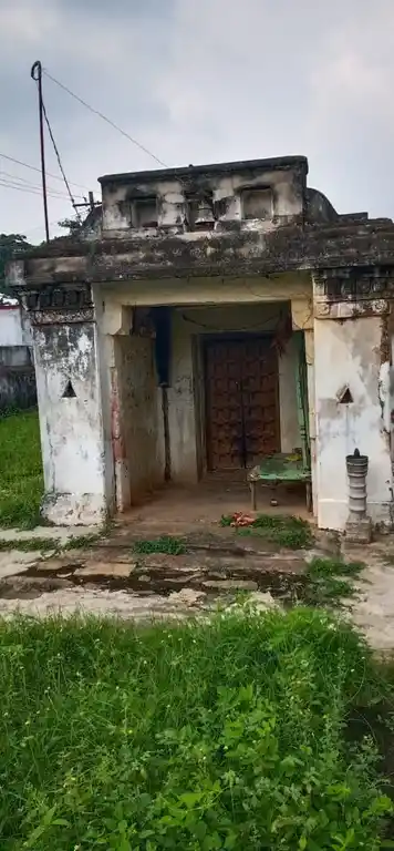 Arulmigu Kariyamanika Perumal Temple, Acharavakam, Acharavakam - 603108 அருள்மிகு கரியமாணிக்கப்பெருமாள் திருக்கோயில், Acharavakam, அச்சரவாக்கம் - 603108, Chengalpattu - Ancient Temple Architecture and History Image 3