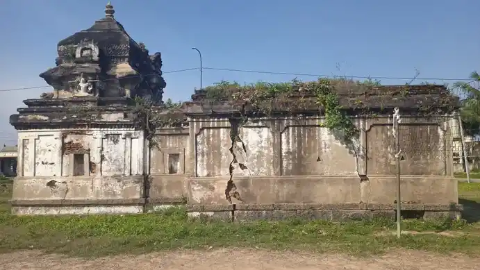 Arulmigu Kariyamanika Perumal Temple, Ammrampadu - 600069 அருள்மிகு கரியமாணிக்கப்பெருமாள் திருக்கோயில், அமரம்பேடு - 600069, Kancheepuram - Ancient Temple Architecture and History Image 3