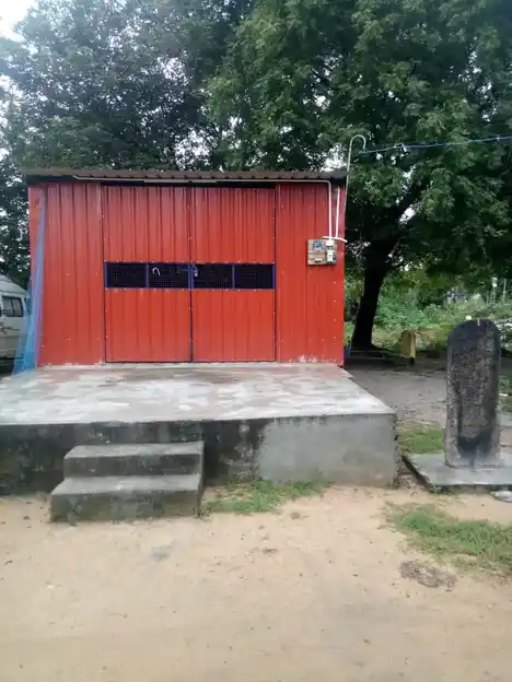 Arulmigu Kariyamanikka Perumal Temple, Ayanambakkam, Chennai - 600095 அருள்மிகு கரியமாணிக்கப் பெருமாள் திருக்கோயில், அயனம்பாக்கம், சென்னை - 600095, Chennai - Ancient Temple Architecture and History Image 3