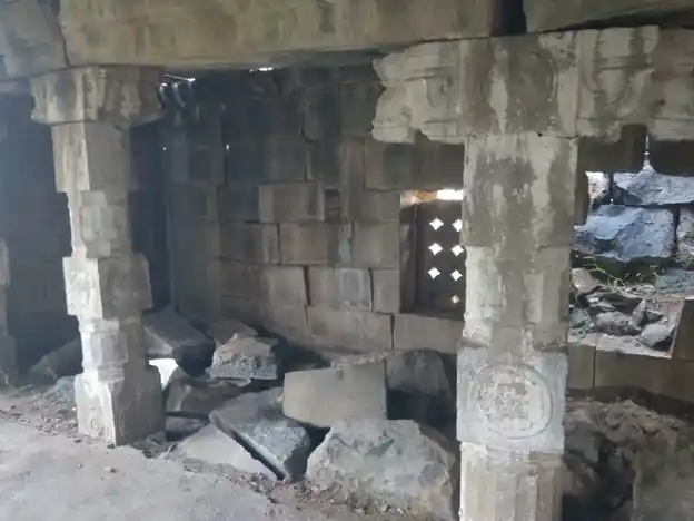 Arulmigu Kariyampurieswarar Temple, Koogaiyur - 606301 அருள்மிகு கரியம்புரீஸ்வரர் திருக்கோயில், கூகையூர் - 606301, Kallakurichi - Ancient Temple Architecture and History Image 3