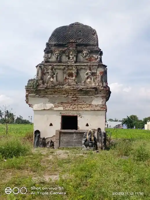 Arulmigu Kariyaperumal Temple, Kalyani - 637018 அருள்மிகு கரியபெருமாள் திருக்கோயில், கல்யாணி - 637018, Namakkal - Ancient Temple Architecture and History Image 4